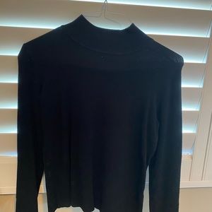long sleeve black mock-turtleneck shirt